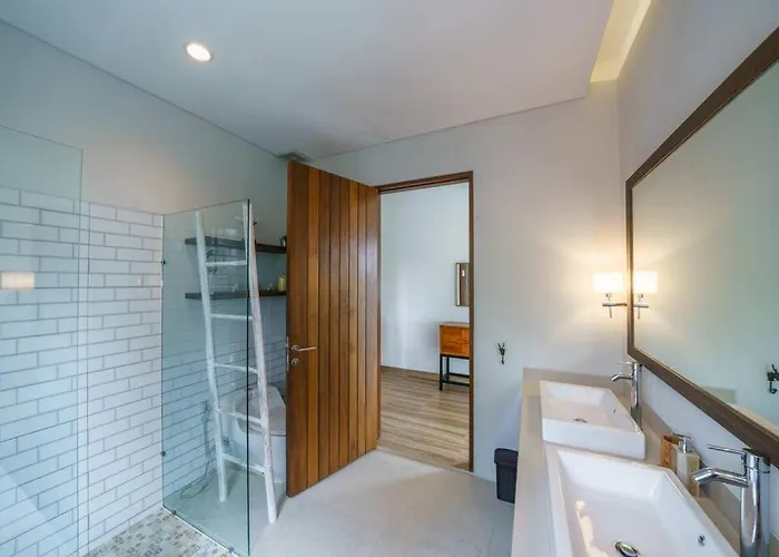 Ammanya - Modern 3-bedroom Luxury In Amazing Location! Canggu
