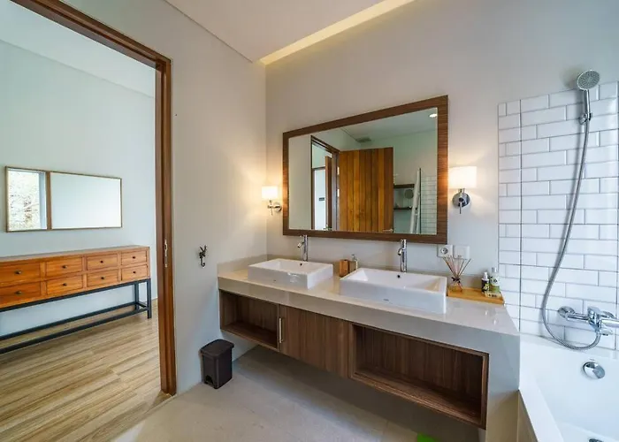 Villa Ammanya - Modern 3-bedroom Luxury In Amazing Location!