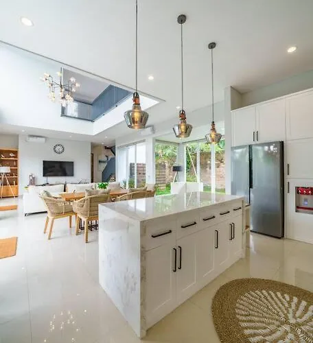 Ammanya - Modern 3-bedroom Luxury In Amazing Location! Canggu