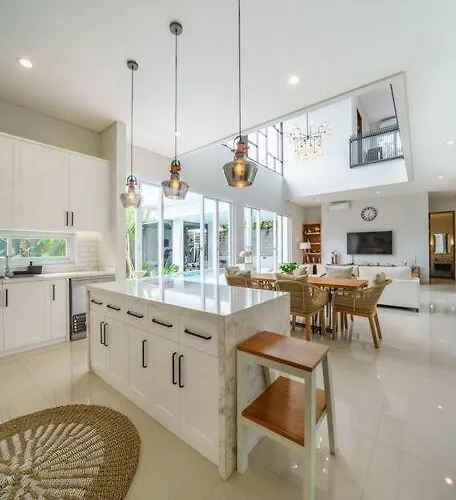 Ammanya - Modern 3-bedroom Luxury In Amazing Location! Villa Canggu